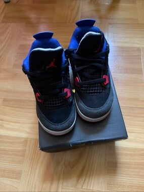 Retro Jordan 4
